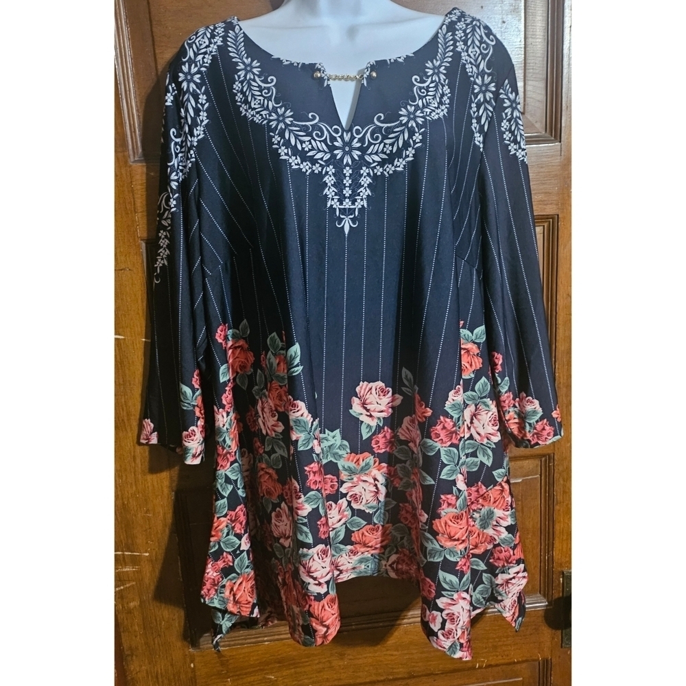 Zac & Rachel Woman Floral Blouse